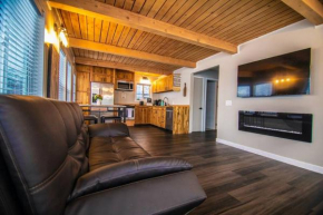 Cozy 3B with Yard 2 min to Downtown